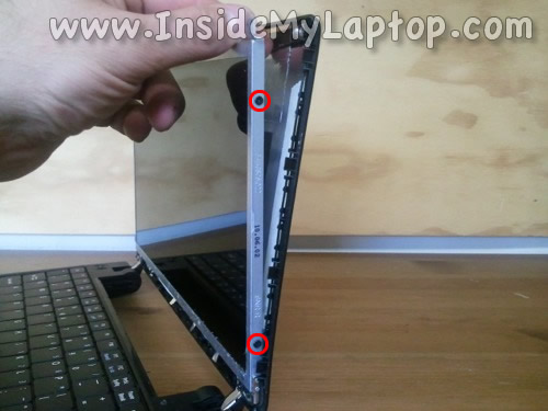 Acer-Aspire-1830T-screen-replacement-09
