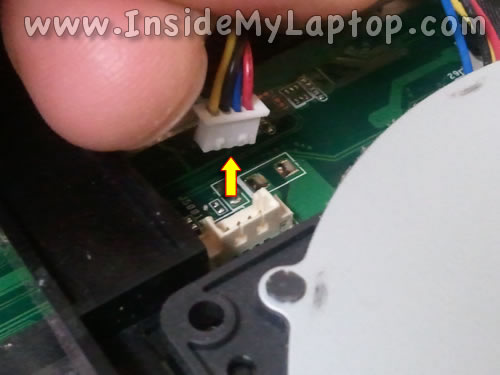Asus-K52F-laptop-disassembly-11