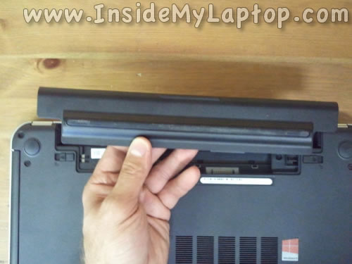 Dell-Inspiron-R15-5521-disassembly-02